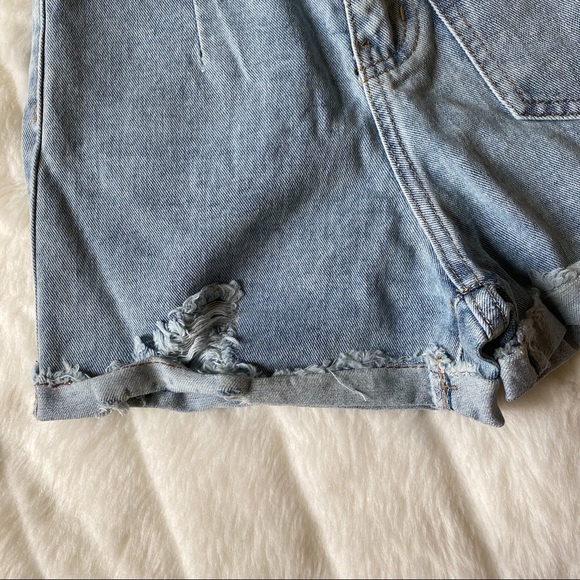 High Rise Medium Washed Cuffed Denim Jeans - Picture 4 of 9